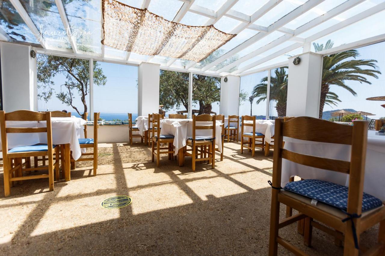 Kinira Beach Hotel Экстерьер фото