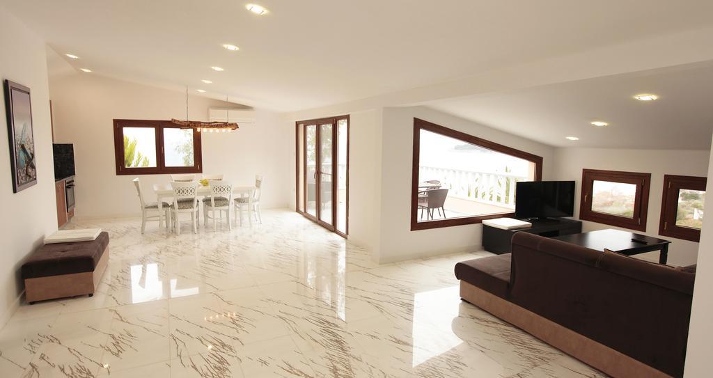 Kinira Beach Hotel Экстерьер фото