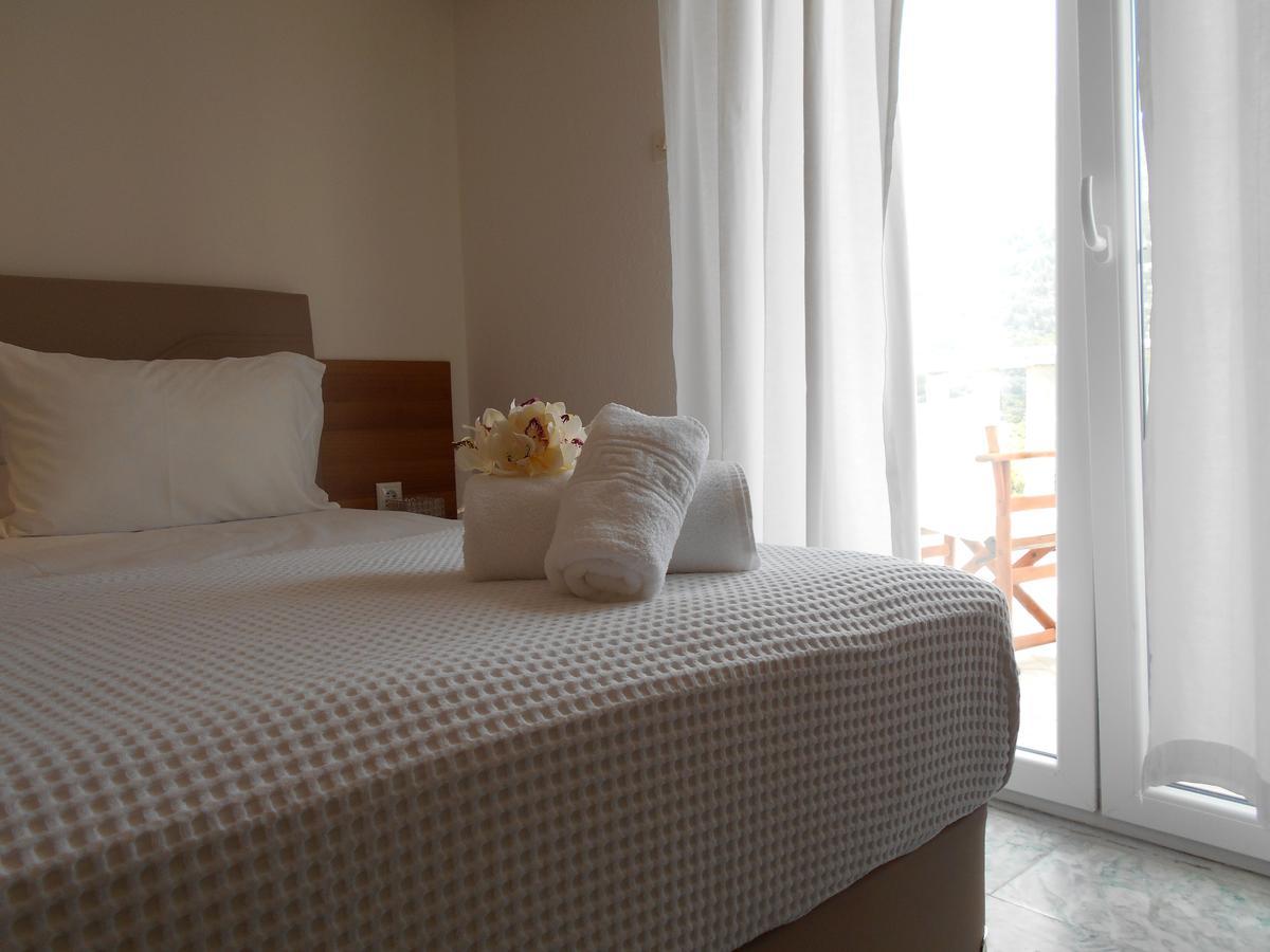 Kinira Beach Hotel Экстерьер фото