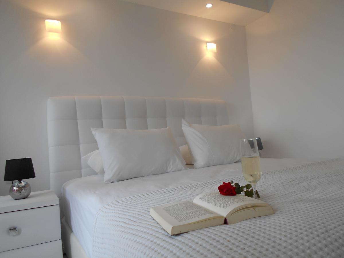 Kinira Beach Hotel Экстерьер фото